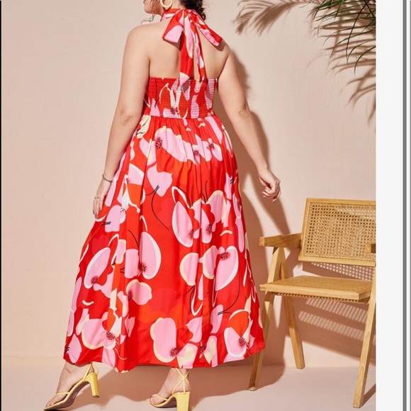Boho Plus Size Red Floral Print Tie Back Halter Maxi Dress - Picture 10 of 14